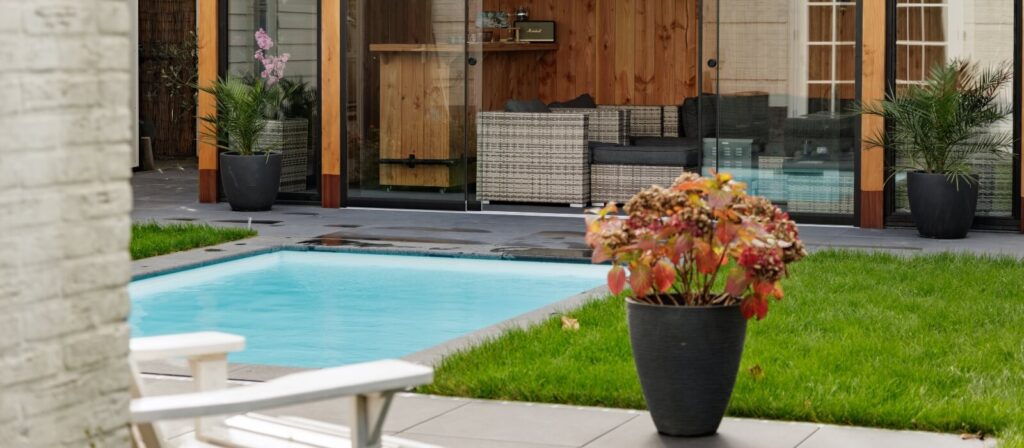 Plunge pool in Zuid-Holland