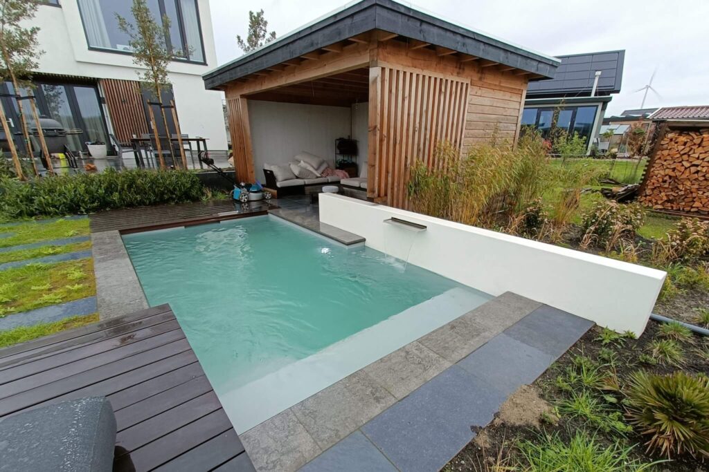 Hoe groot moet een plunge pool zijn?
